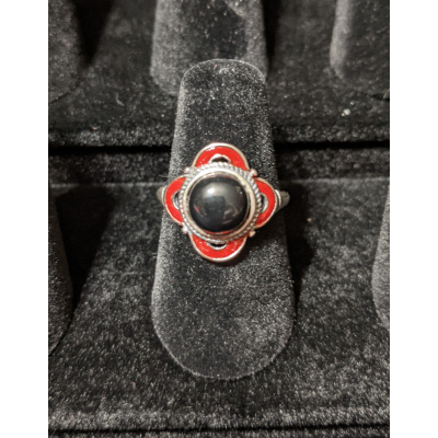 Medieval Ring - 8mm Onyx, Red Enamel and Silver - Adjustable