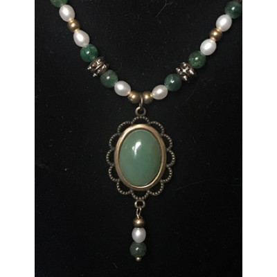 Single Drop Italian Renaissance Necklace - Jade and Pearl